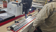 數(shù)控鉆孔機(jī)怎樣維持加工精度？