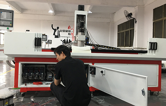 多頭鉆孔機的保養(yǎng)